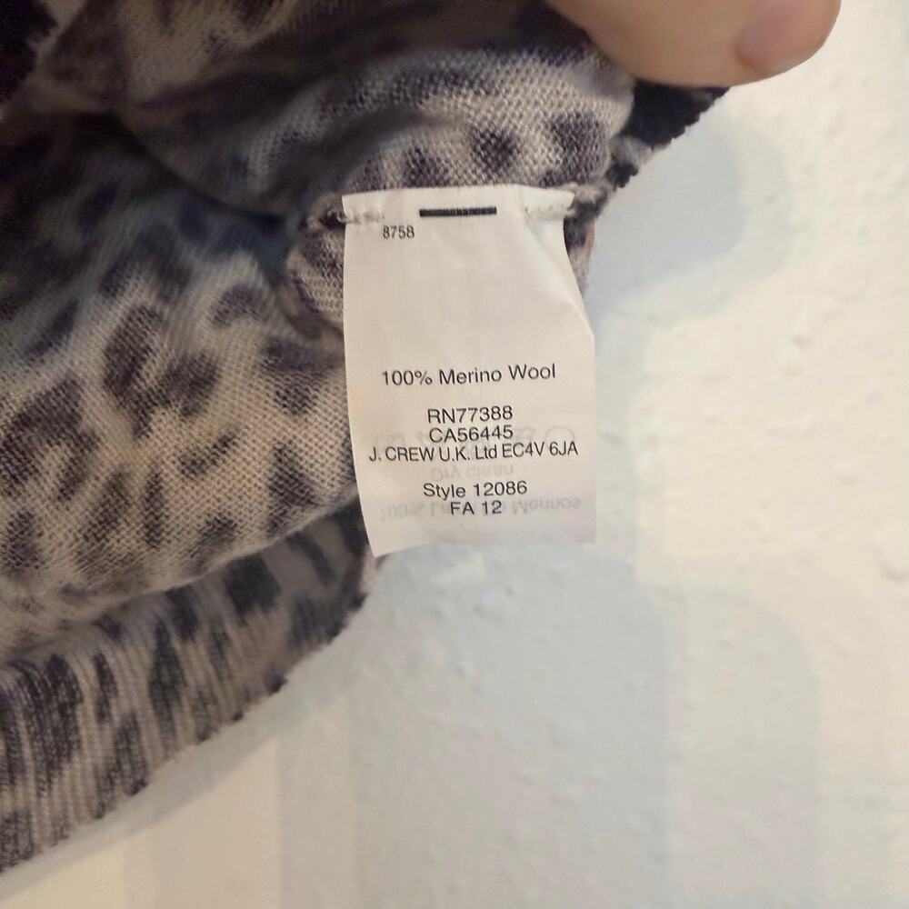 J crew factory animal print merino wool lightweight sweater size small - Picture 2 of 6